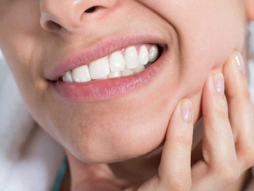 Cách khắc phục sưng nướu răng và nổi hạch