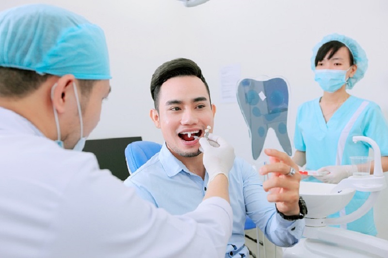 Khi thẩm mỹ cho răng, bạn nên lựa chọn địa chỉ nha khoa uy tín để thực hiện