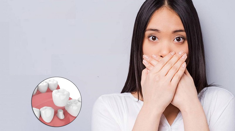 Nếu răng gặp bệnh lý mà không được điều trị trước khi bọc sứ thì có thể gây ra tình trạng hôi miệng
