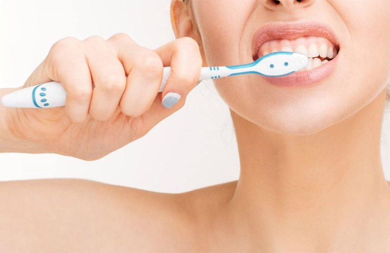 Người bệnh cần chú ý vệ sinh và chăm sóc răng miệng kỹ càng