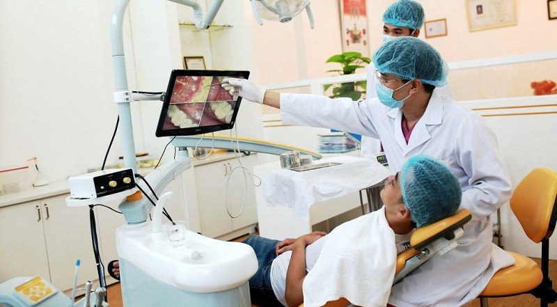 Bạn có thể lựa chọn nha khoa mới để khắc phục tình trạng răng móm sau niềng