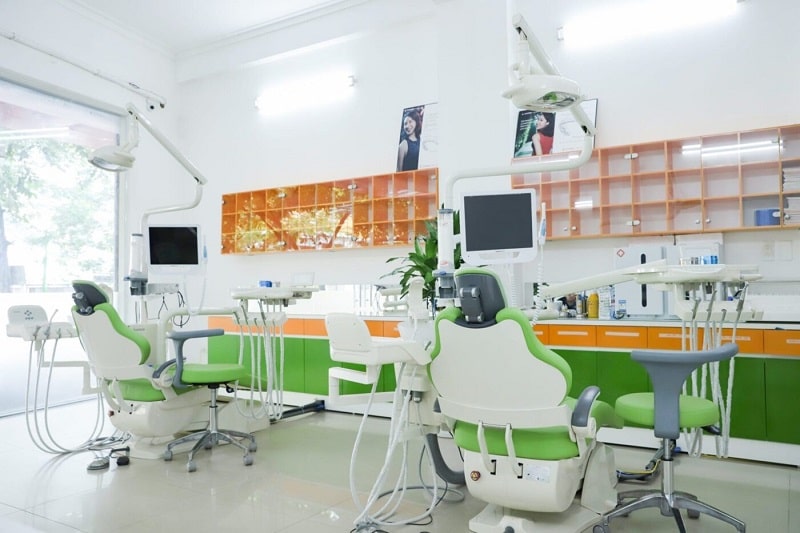 Trung tâm Nha khoa Viet Smile được trang bị hệ thống máy móc hiện đại 